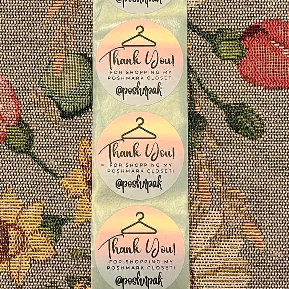 NEW! 🎉 50 CUSTOM THANK YOU STICKERS with your Closet name- HANGAR THEME - Picture 3 of 4